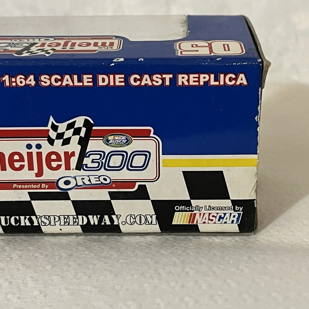 Kentucky Speedway Meijer 300 NASCAR Oreo Die-Cast Car 2005 Sealed in Box